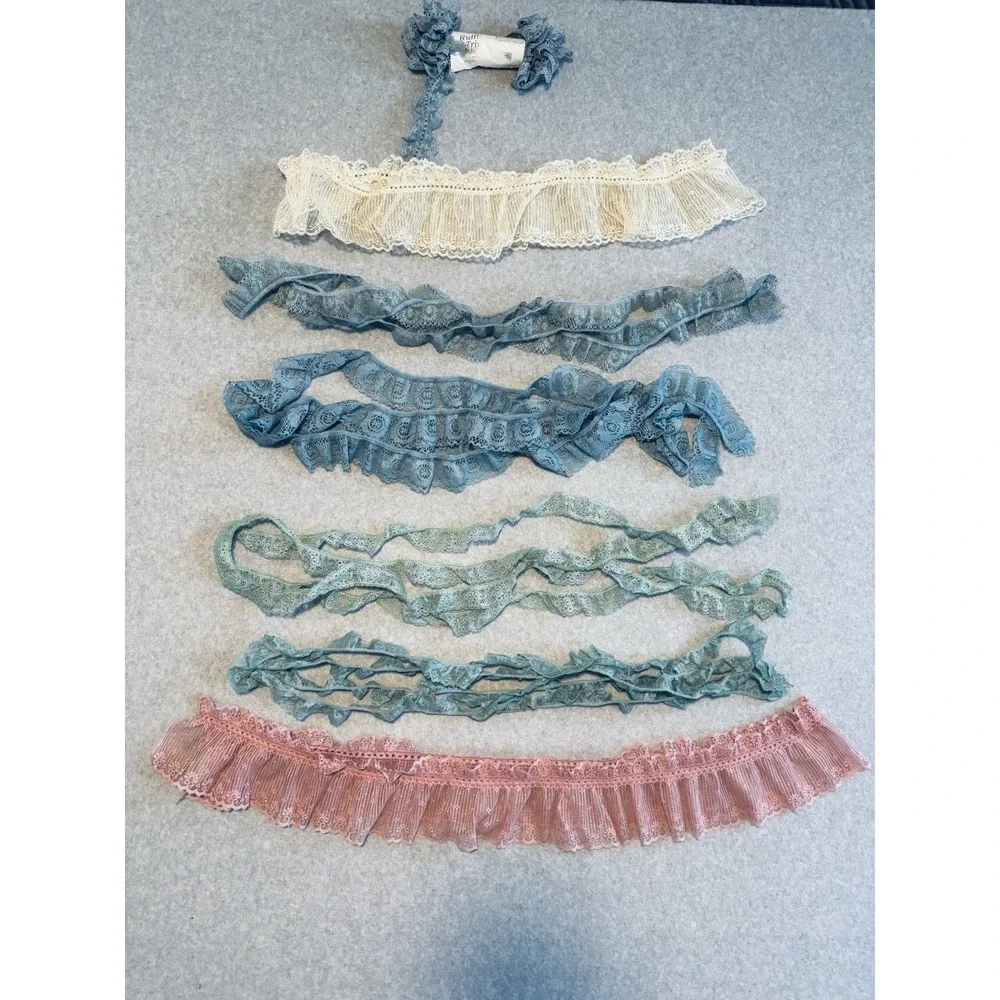 Lot of New Vintage Scalloped Lace Trims Sewing Craft Teal White Pink Blue Green